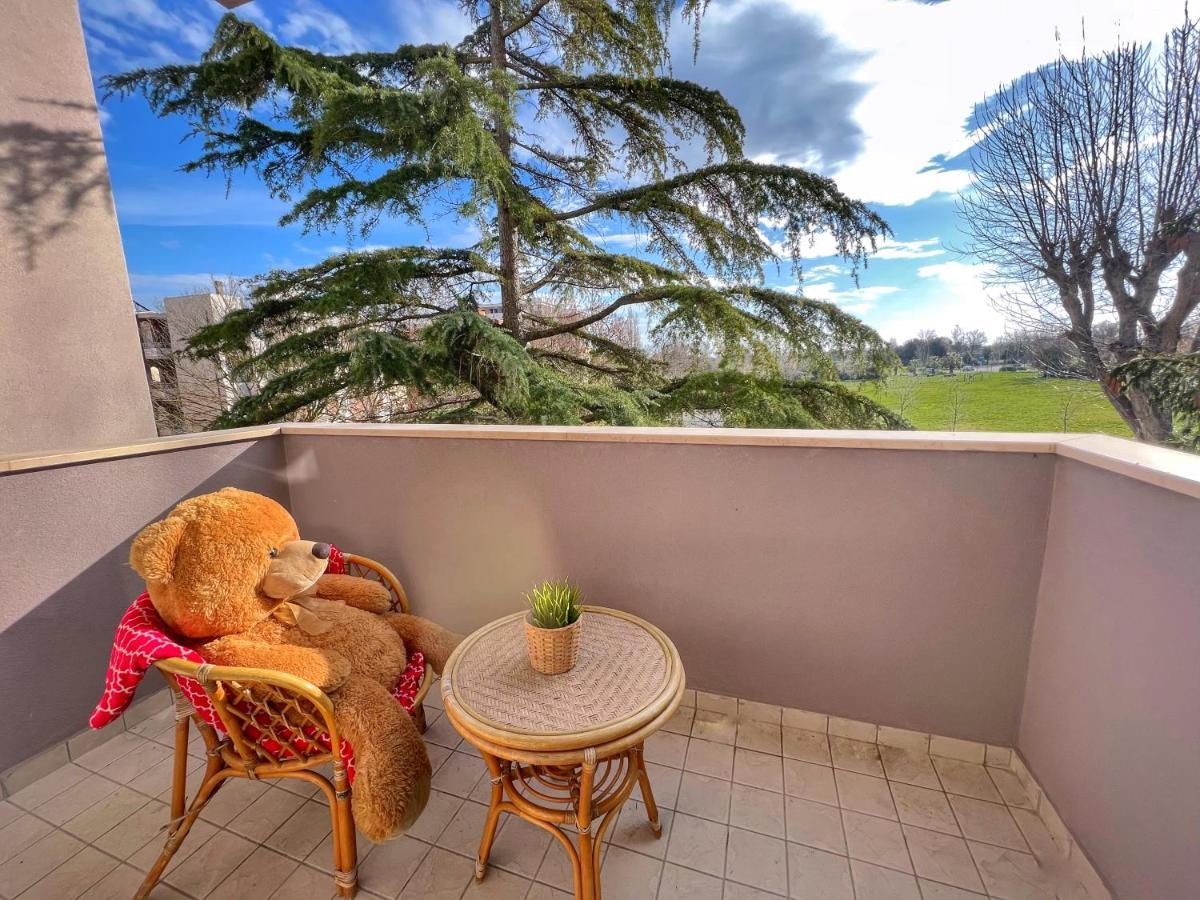 Lovely Apartment A Due Passi Dal Mare Rimini Ngoại thất bức ảnh
