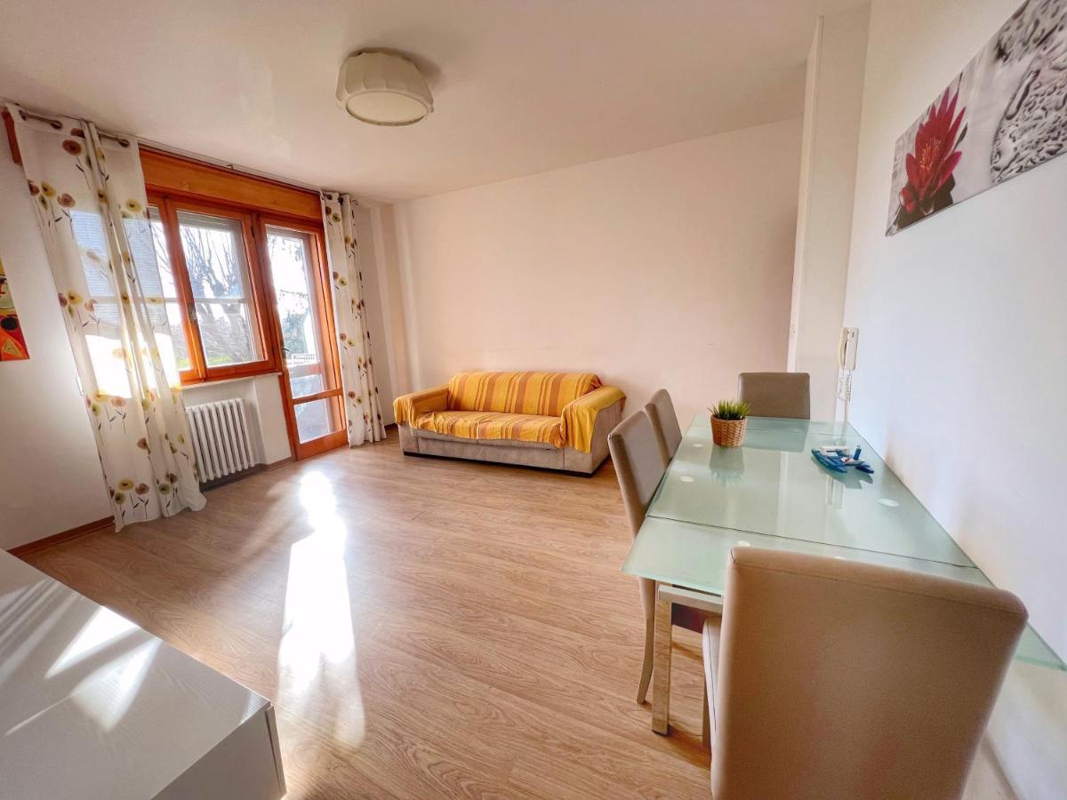 Lovely Apartment A Due Passi Dal Mare Rimini Ngoại thất bức ảnh